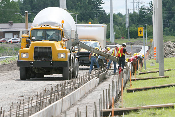 Best Concrete Removal and Replacement in Hlsboro, IL